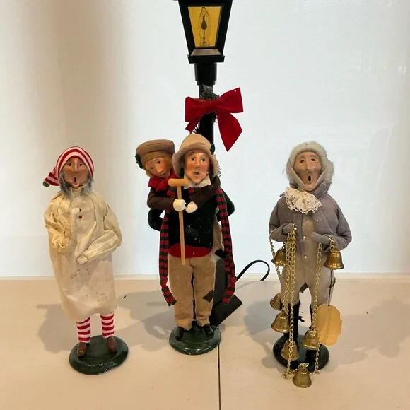 Byers Choice Carolers, 1986-2007 - Picture 6 of 6